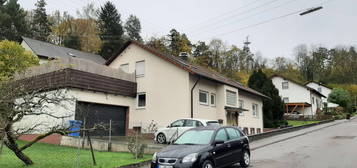 4-Zimmer-DG-Whg. in 3-Fam.Haus in Balingen