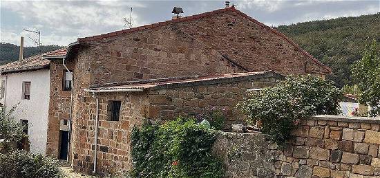 Casa en calle Ebro en Berzosilla