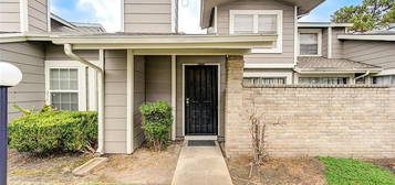 6376 Peacock Hills Dr, Houston, TX 77035