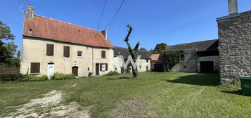 À vendre grande maison + corps de ferme - ITTEVILLE