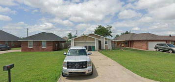 413 NW 114th St, Oklahoma City, OK 73114