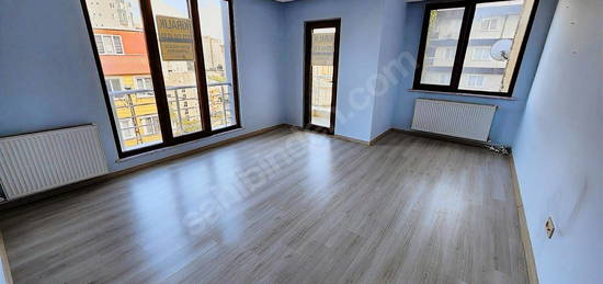 Kutup Projeden Kiralık 2+1 Önü Açık Köşe Daire