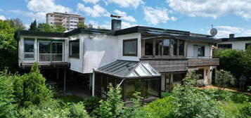 Idyllische 2-Zimmer-Wohnung mit Ausblick