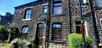 2 bed terraced house to rent