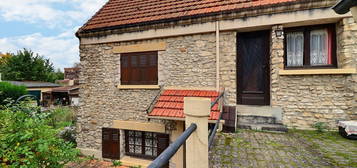 Maison Meriel 4 pièce(s)  93m² + garage + jardin