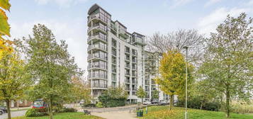 Flat for sale in Lanacre Avenue, London NW9