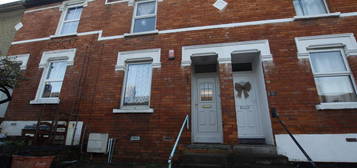 2 bedroom terraced house