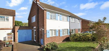 3 bed semi-detached house for sale