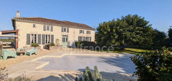 Maison longère  à vendre, 10 pièces, 4 chambres, 243 m²