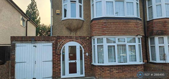 3 bedroom semi-detached house