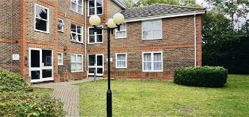 Flat to rent in Warren Down, Bracknell RG42