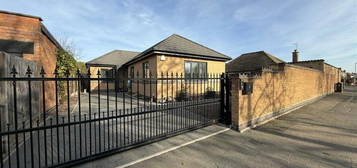 3 bedroom detached bungalow for sale