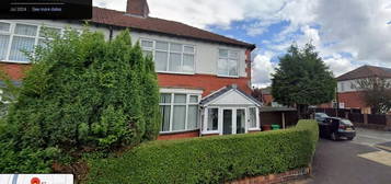 3 bedroom semi-detached house to rent