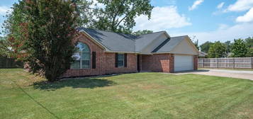 111 Arizona St, Van, TX 75790