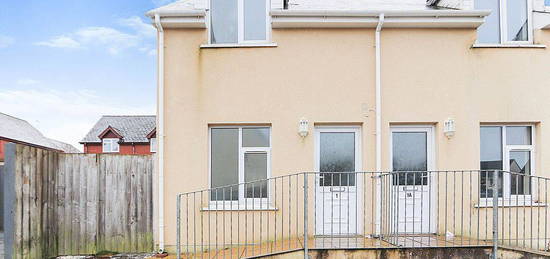 2 bed semi-detached house to rent