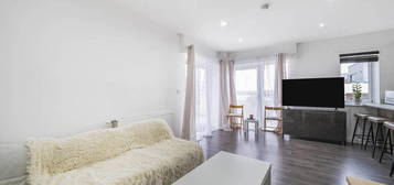 3 bedroom flat for sale