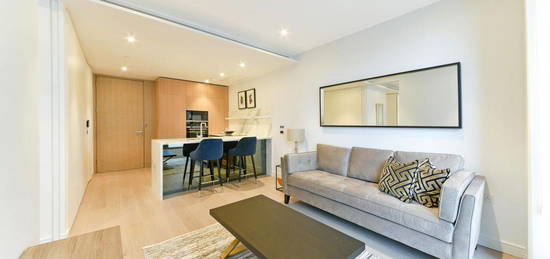 Flat to rent in 10 Park Drive, Wood Wharf, Canary Wharf E14