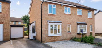 3 bed semi-detached house for sale