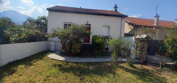 A louer maison de charme située dans un quartier calme rue Vaillant couturier