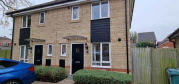 3 bed semi-detached house for sale