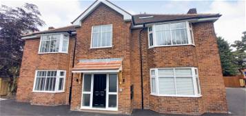 Flat to rent in Altrincham Road, Manchester, Greater Manchester M23