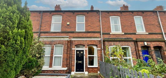 4 bed terraced house for sale