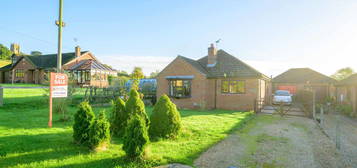 3 bed detached bungalow for sale