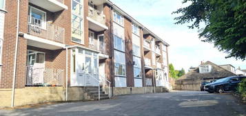 3 bed flat to rent