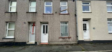 Terraced house for sale