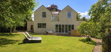 5 bed detached house for sale