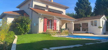 Maison Bilieu 5 pièce 110 m² avec piscine