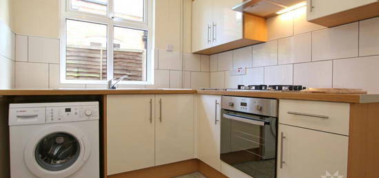 4 bedroom terraced house