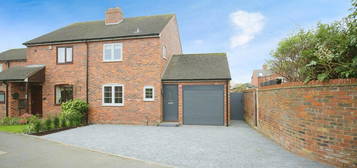 2 bedroom semi-detached house