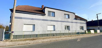 Pronájem bytu 4+kk 90 m²