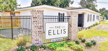 Ellis, 214 Lanier Dr #29, Statesboro, GA 30458