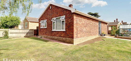 2 bedroom detached bungalow for sale