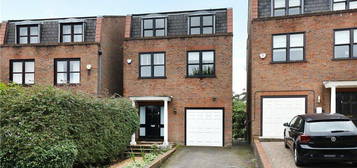 4 bedroom detached house