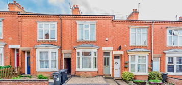 4 bedroom terraced house