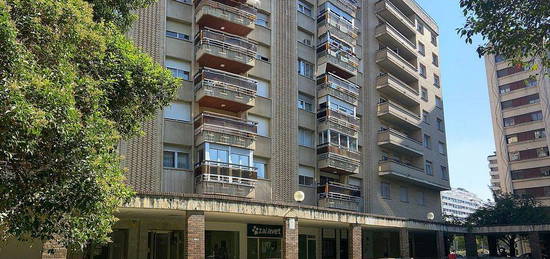 Piso en plaza San Juan de la Cadena, San Juan, Pamplona