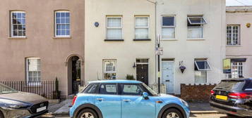 2 bedroom terraced house