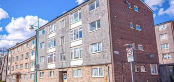 Flat to rent in Vauxhall Street, Plymouth PL4