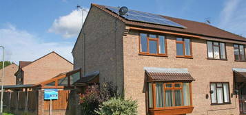 3 bedroom semi-detached house to rent