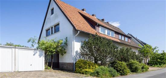 Alt-Laatzen: Gemütliche Doppelhaushälfte mit großem Garten