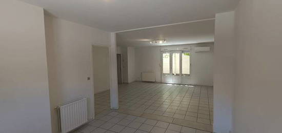 Location maison 5 pièces 100 m²