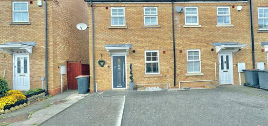 3 bedroom semi-detached house