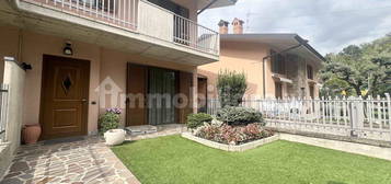 Villa bifamiliare, ottimo stato, 212 m², Sorisole