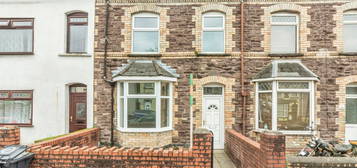 3 bed terraced house for sale