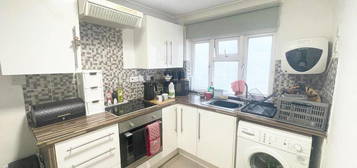 2 bedroom ground floor flat to rent