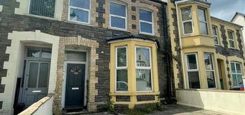 Flat to rent in Richmond Road, Cathays, Cardiff CF24