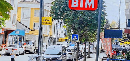 HALKALI MERKEZ MAHALLESİ TUNA CADDESİNDE:3+1 KİRALIK DAİRE